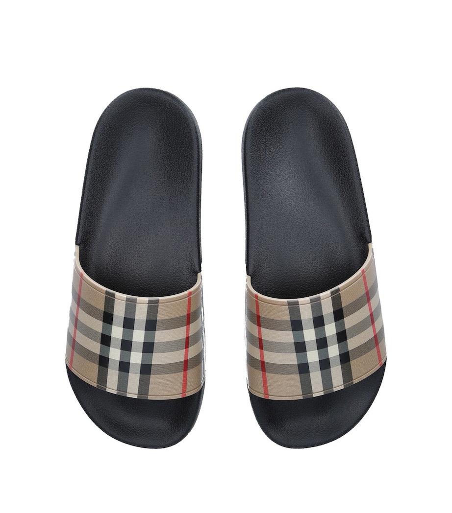 Sapat Slide Style Burberry – Elegans ak Konfò nan Chak Pa